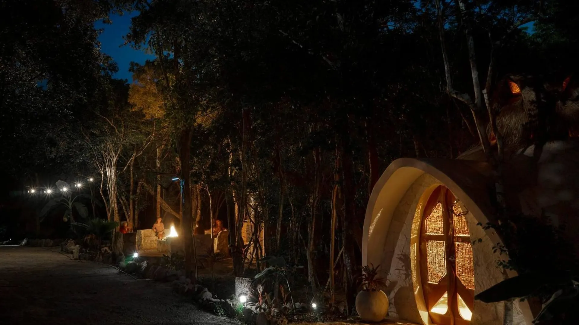 Guest house Room In Lodge - Ecolush Couple Mayan Dome Cenote Bikes Tulum Mexico